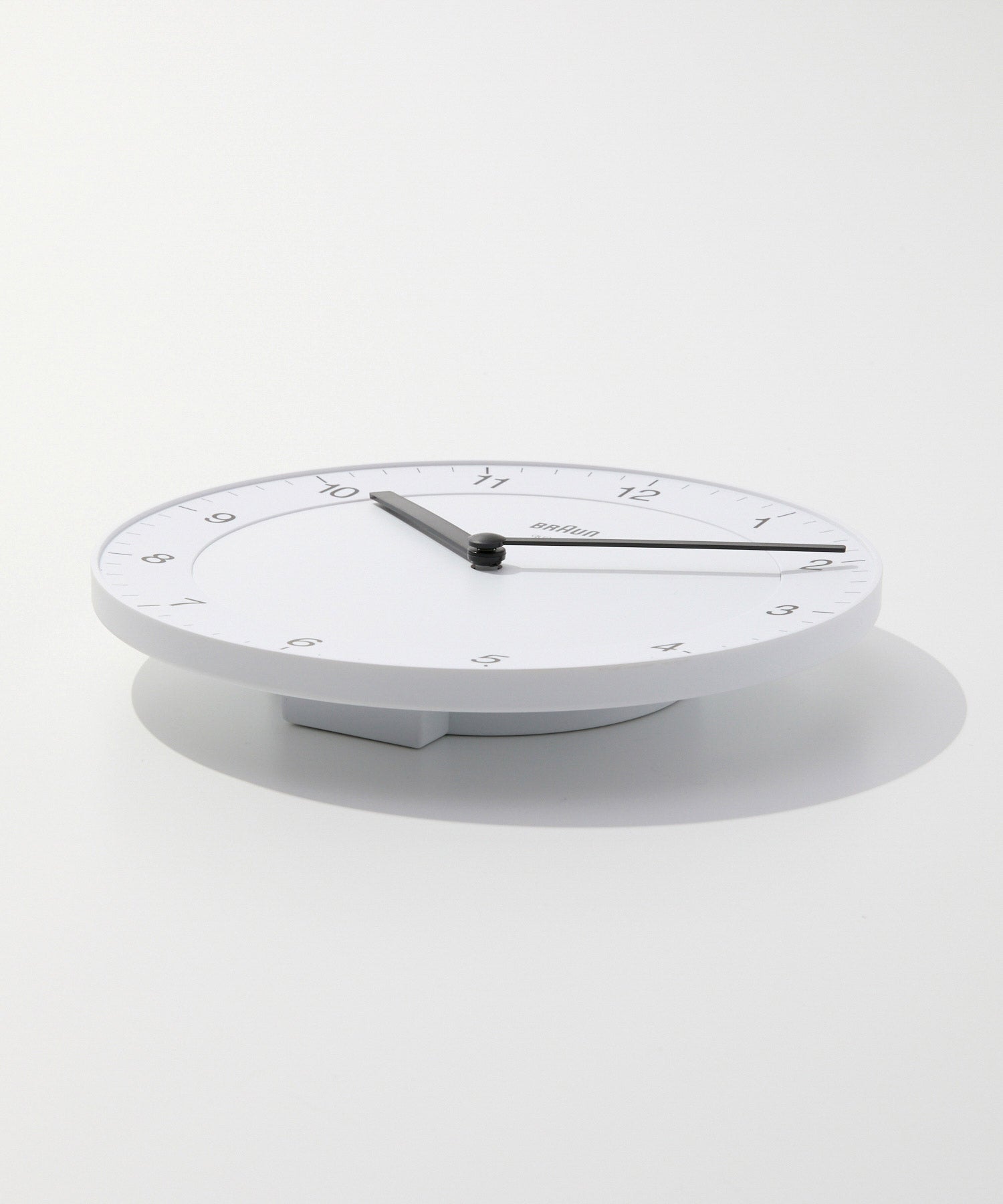 ブラウン BRAUN ブラウン BRAUN Classic Wall Clock クラシック ウォールクロック BC06 掛け時計 直径20cm ユニセックス 時計 ブラック グレー ホワイト 【返品不可商品】