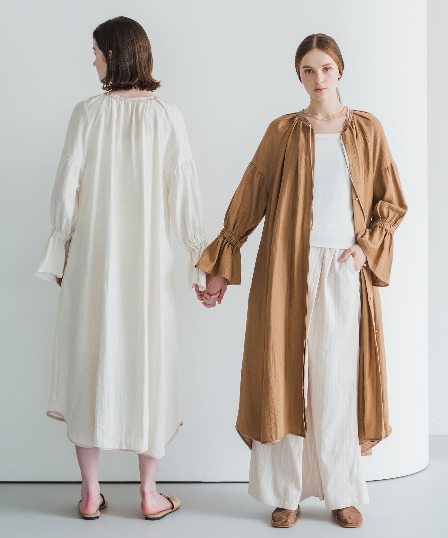 ホワイト whyto. 「WHYTO./ホワイト」ギャザースモックドレス