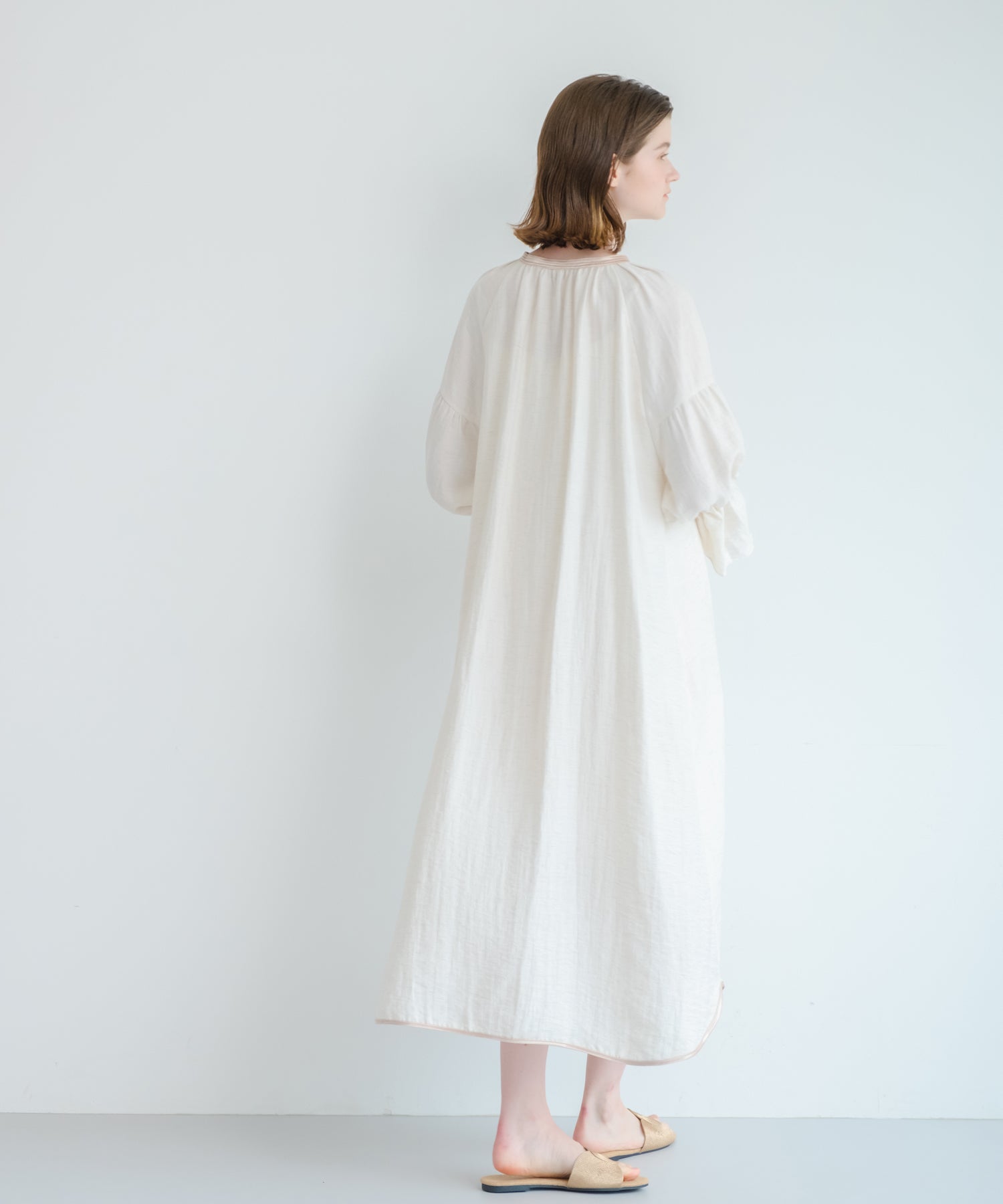 ホワイト whyto. 「WHYTO./ホワイト」ギャザースモックドレス