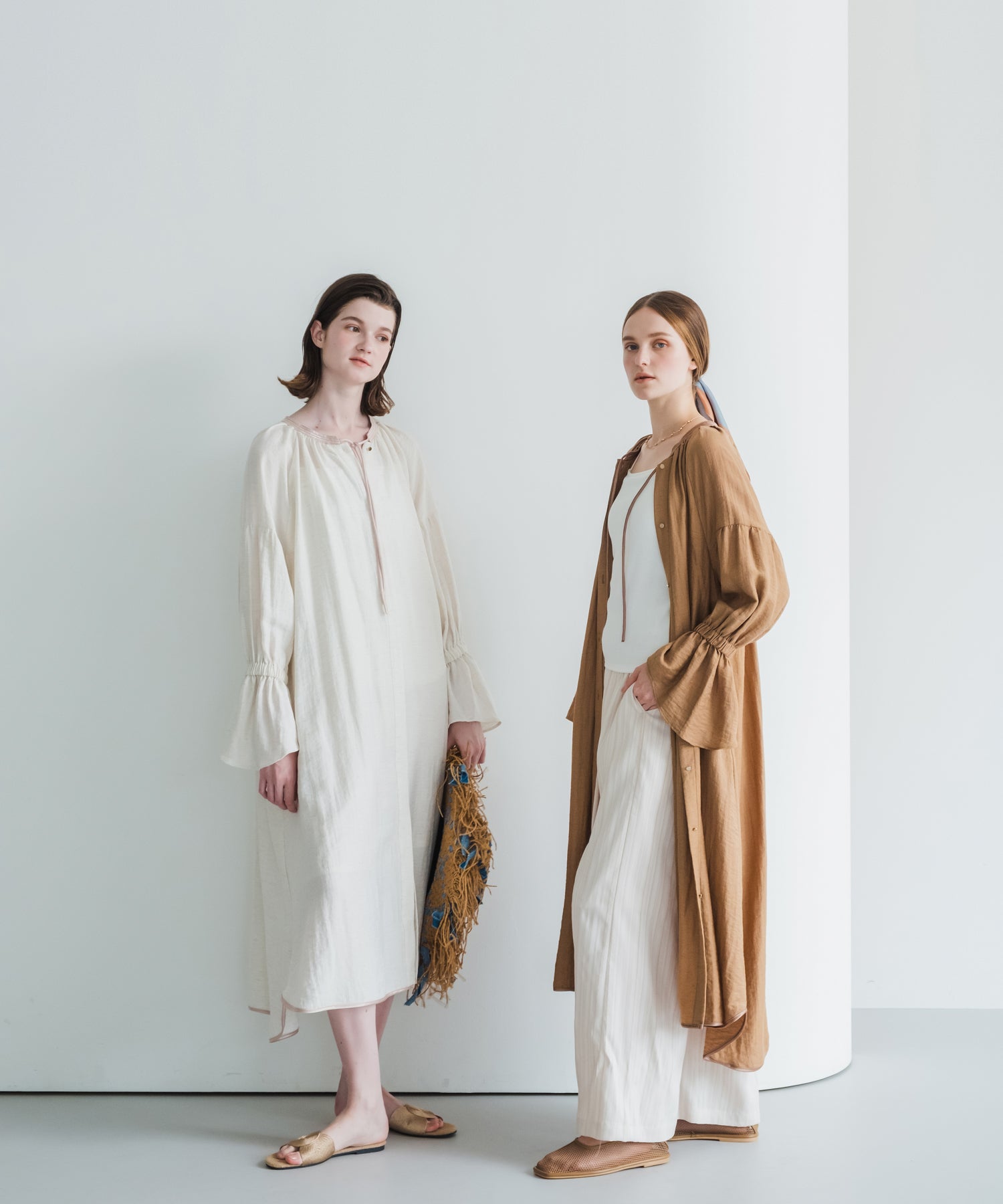 ホワイト whyto. 「WHYTO./ホワイト」ギャザースモックドレス