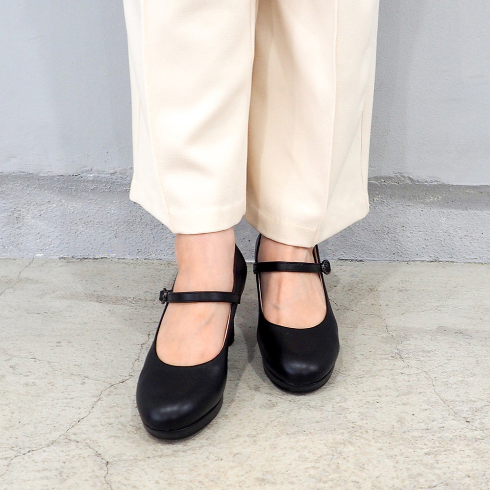 バイアシナガオジサン by あしながおじさん 厚底ストラップパンプス (ブラック) ブラック