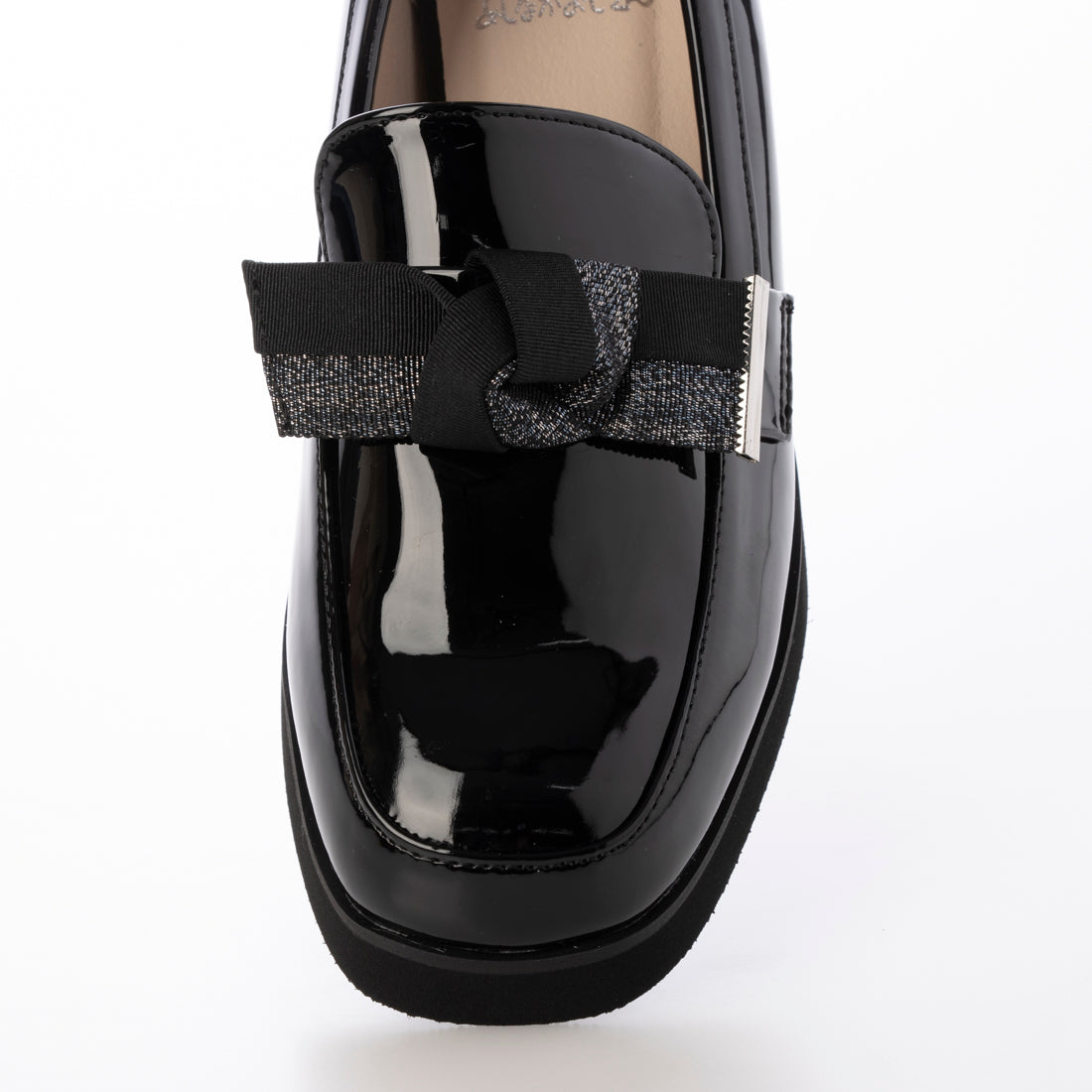 バイアシナガオジサン by あしながおじさん 晴雨兼用|リボンローファー (ブラックエナメル) ブラックエナメル