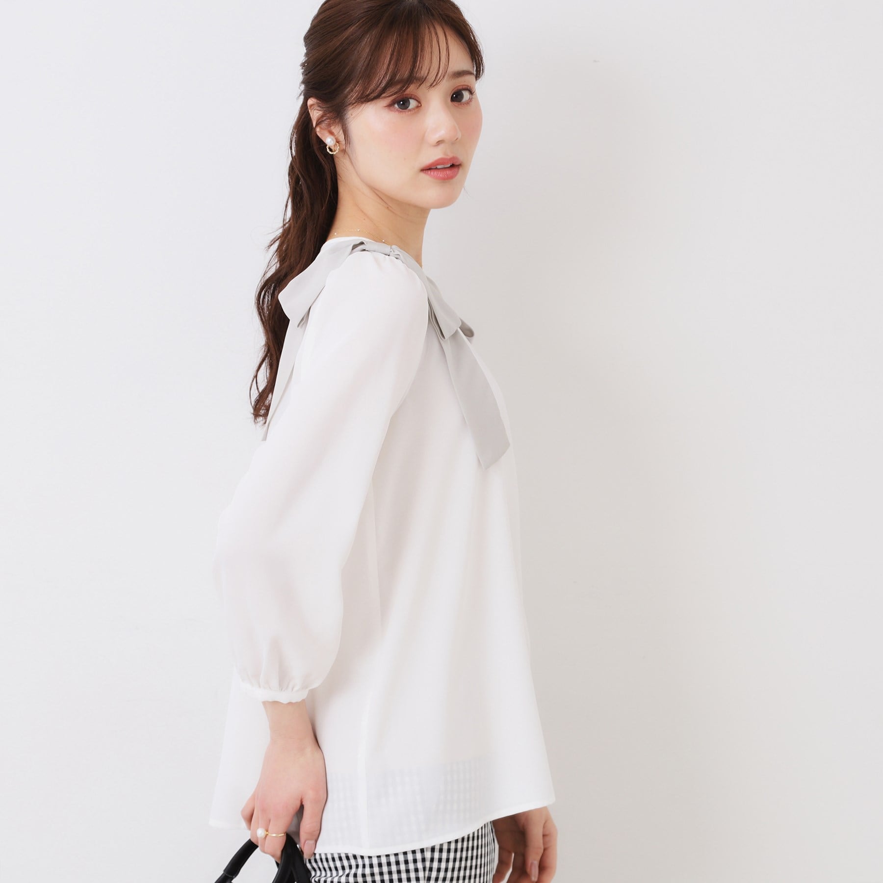 クチュール ブローチ Couture Brooch 肩リボンシフォンブラウス (オフホワイト(503)) オフホワイト(503)