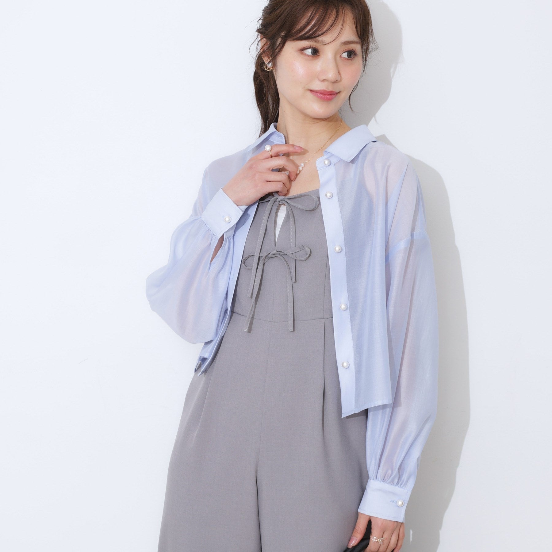 クチュール ブローチ Couture Brooch パール調ボタンシアーシャツ (ピンクベージュ(053)) ピンクベージュ(053)