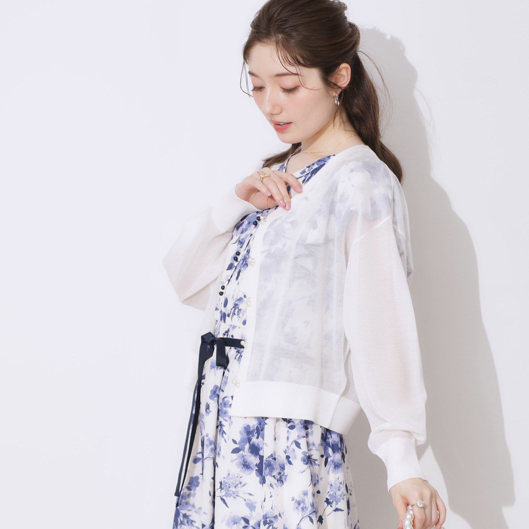 クチュール ブローチ Couture Brooch ダブルパール調釦LEVITAカーディ (ライトピンク(070)) ライトピンク(070)