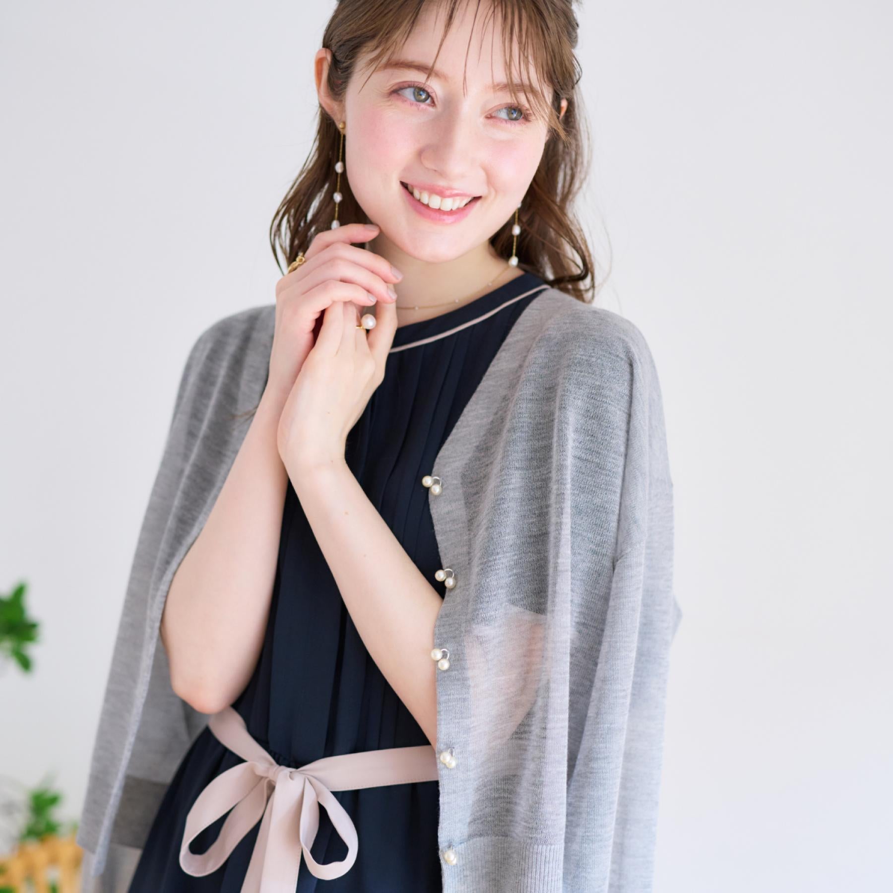 クチュール ブローチ Couture Brooch ダブルパール調釦LEVITAカーディ (ライトグレー(011)) ライトグレー(011)