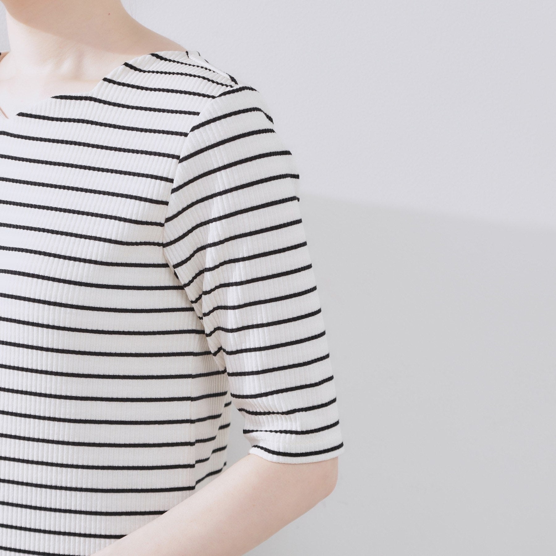 クチュール ブローチ Couture Brooch ハートネックテレコ5分袖プルオーバー (オフホワイト(003)) オフホワイト(003)