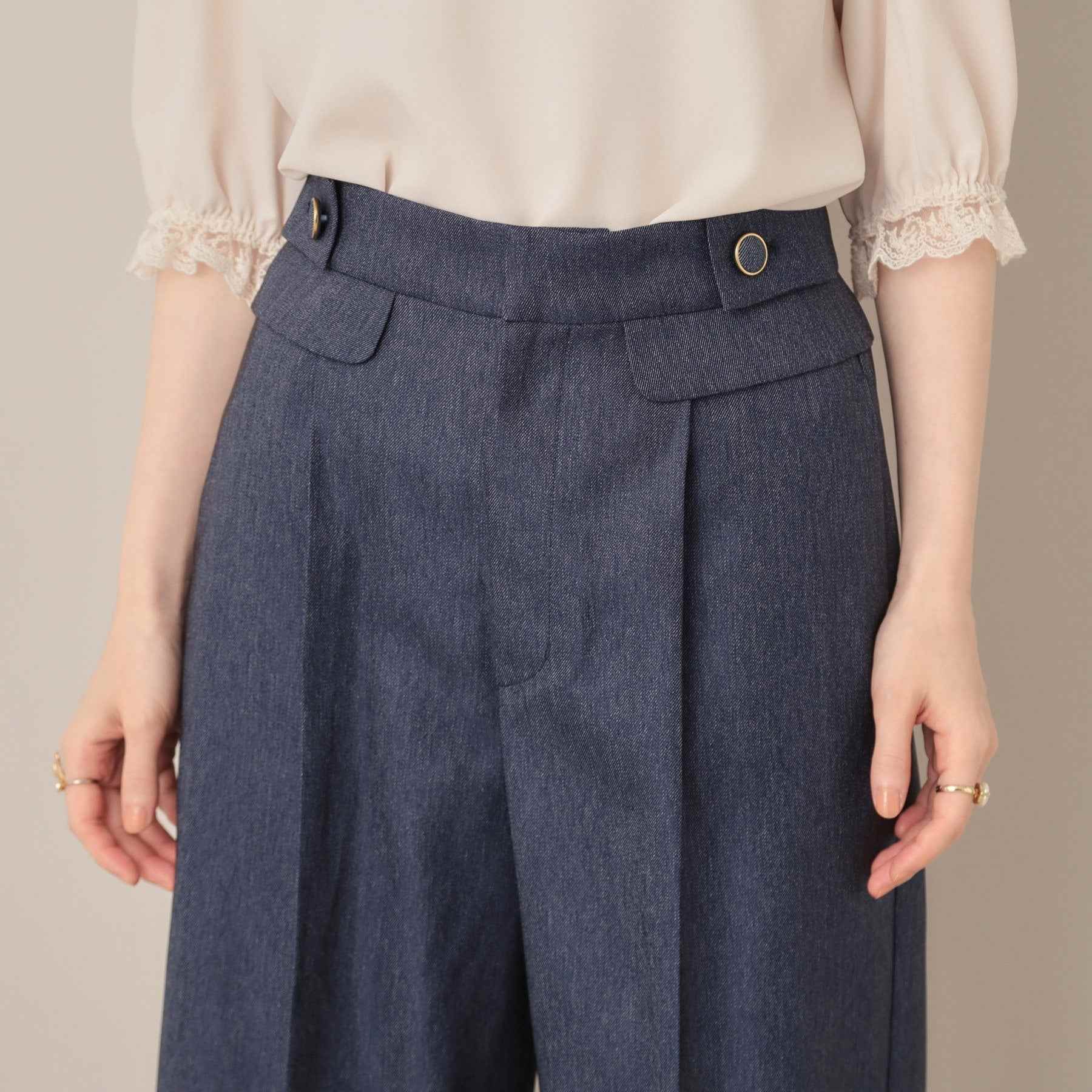 クチュール ブローチ Couture Brooch デニムライク釦デザインパンツ (ブラック(019)) ブラック(019)