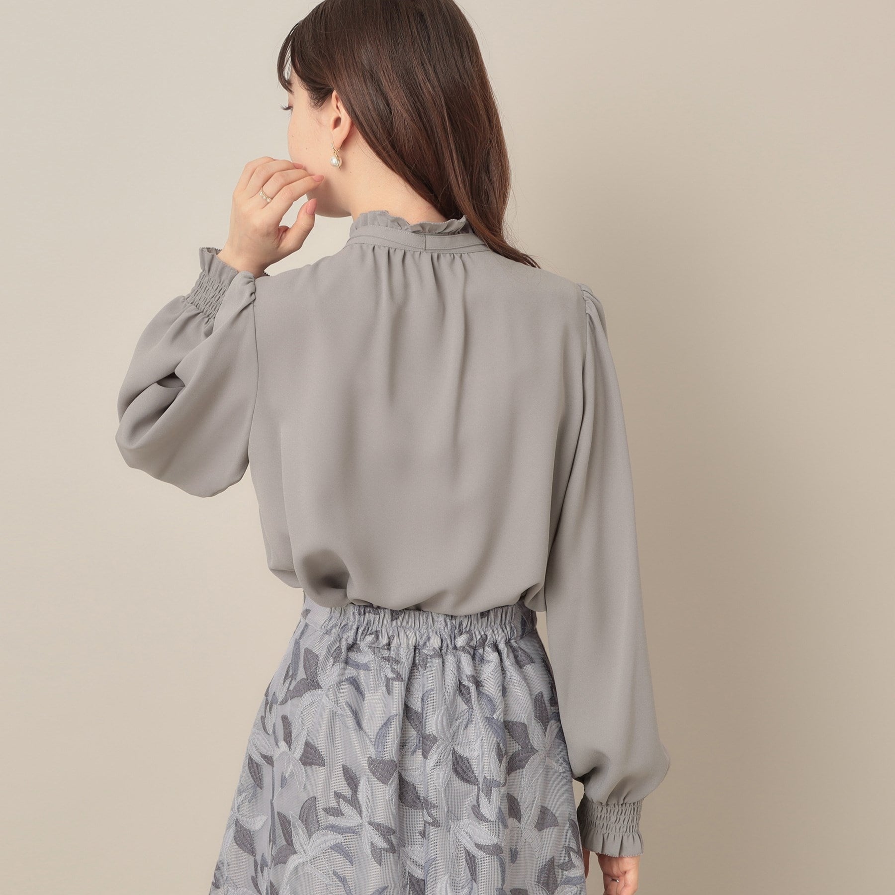 クチュール ブローチ Couture Brooch タイ付きピコフリルブラウス (ピンクベージュ(053)) ピンクベージュ(053)