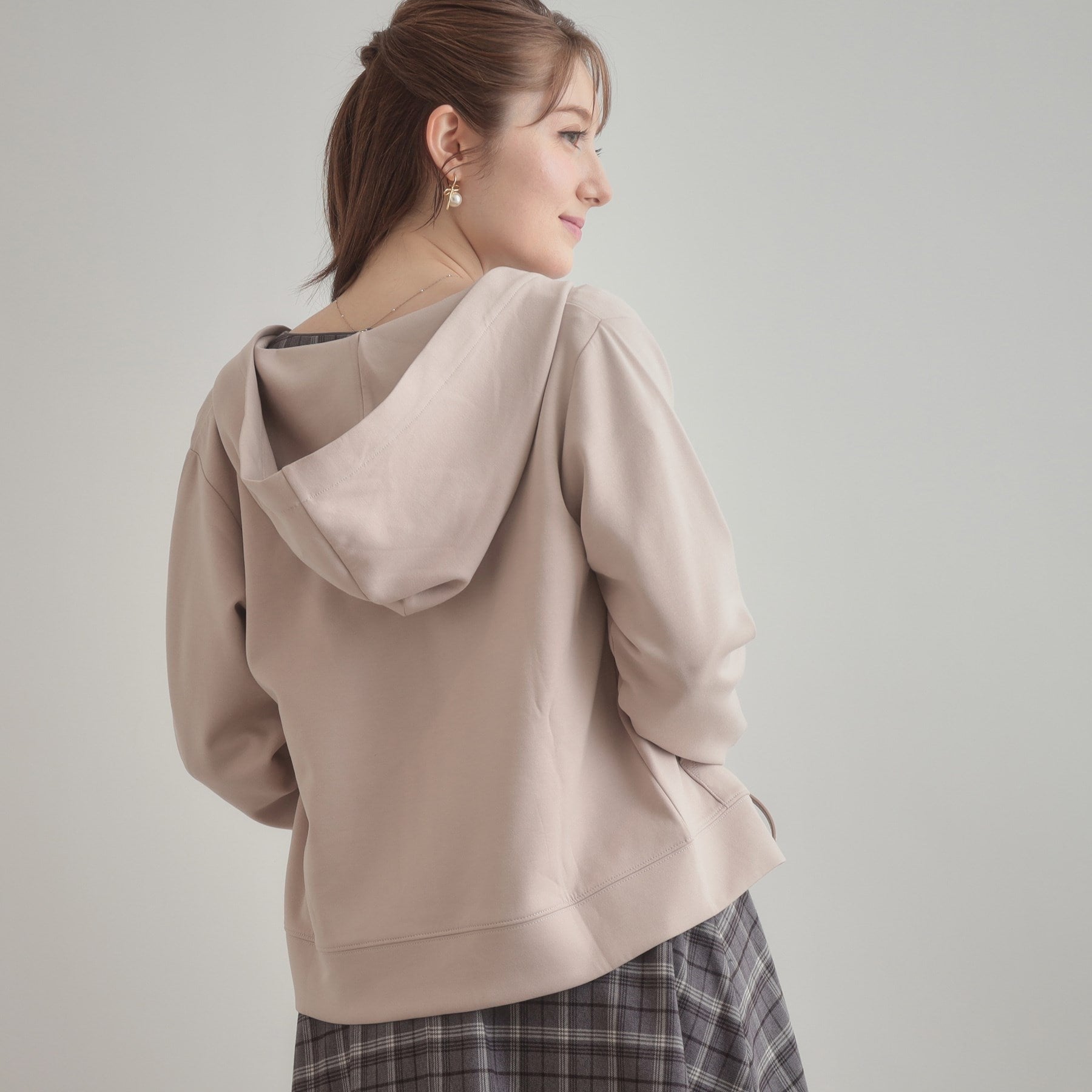 クチュール ブローチ Couture Brooch リボン刺繍ダンボールZIPフーディ (ブラック(019)) ブラック(019)