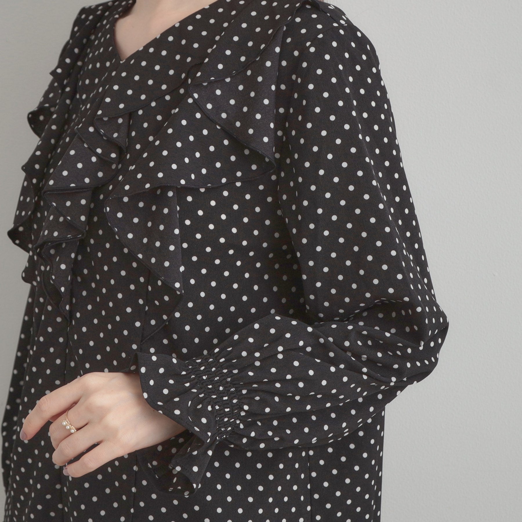 クチュール ブローチ Couture Brooch ラッフルフリルブラウス (ライトグレー(011)) ライトグレー(011)