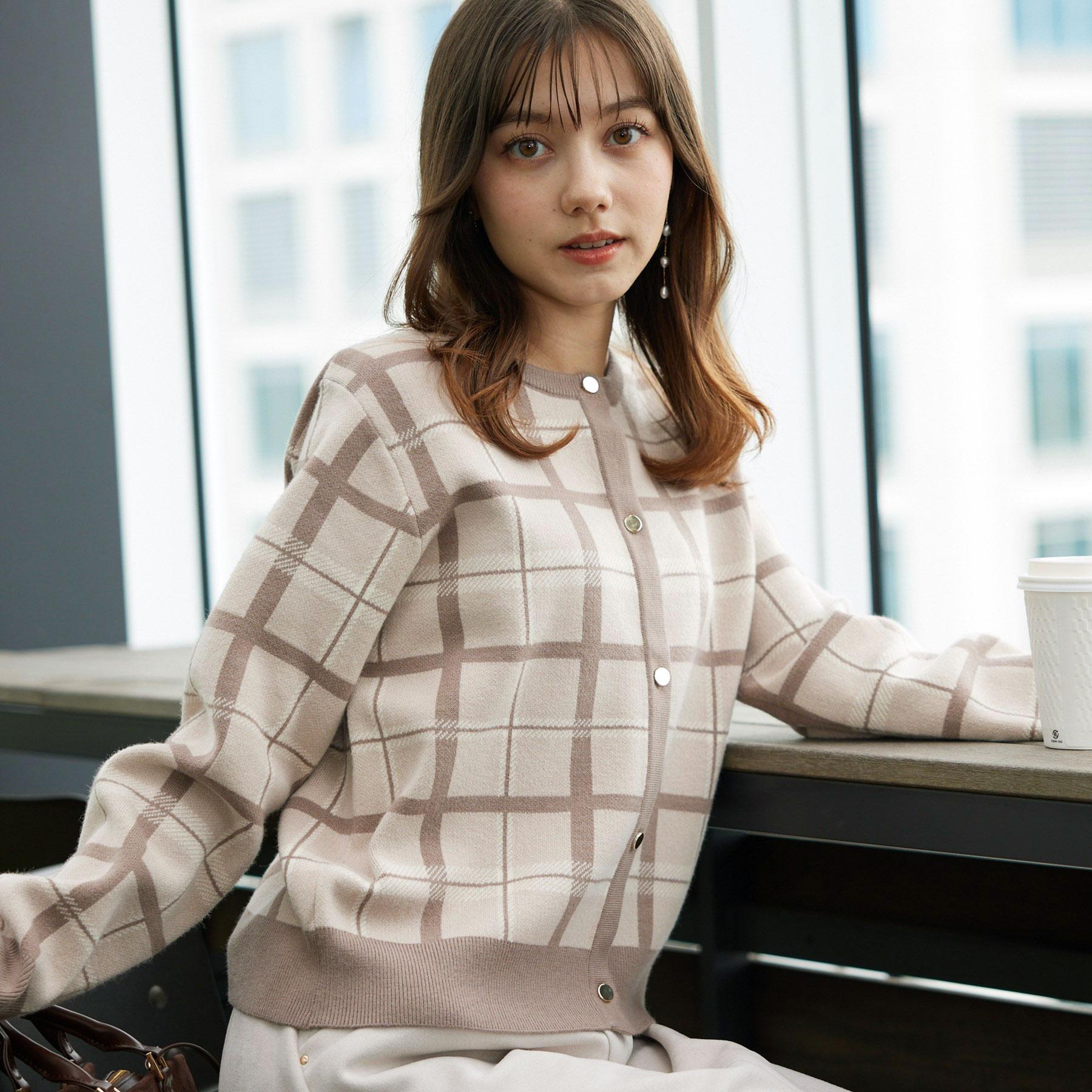 クチュール ブローチ Couture Brooch チェックジャカードニットカーディガン (ピンクベージュ(253)) ピンクベージュ(253)