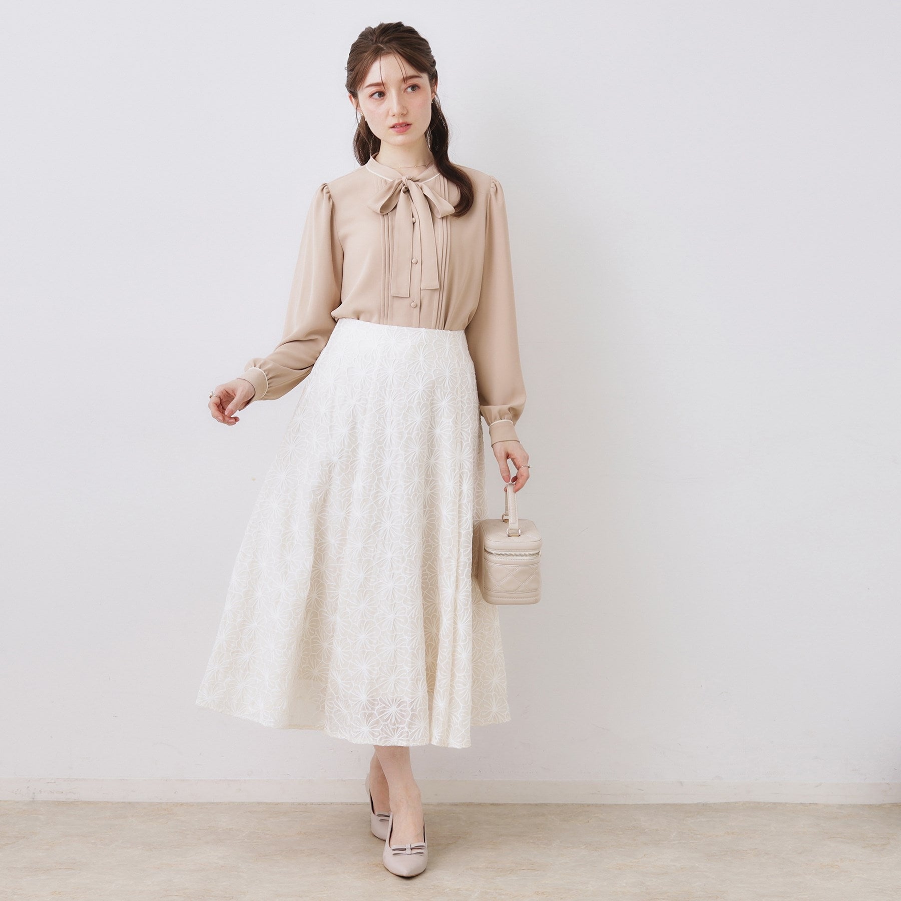 クチュール ブローチ Couture Brooch 配色タックタイブラウス (ピンクベージュ(553)) ピンクベージュ(553)