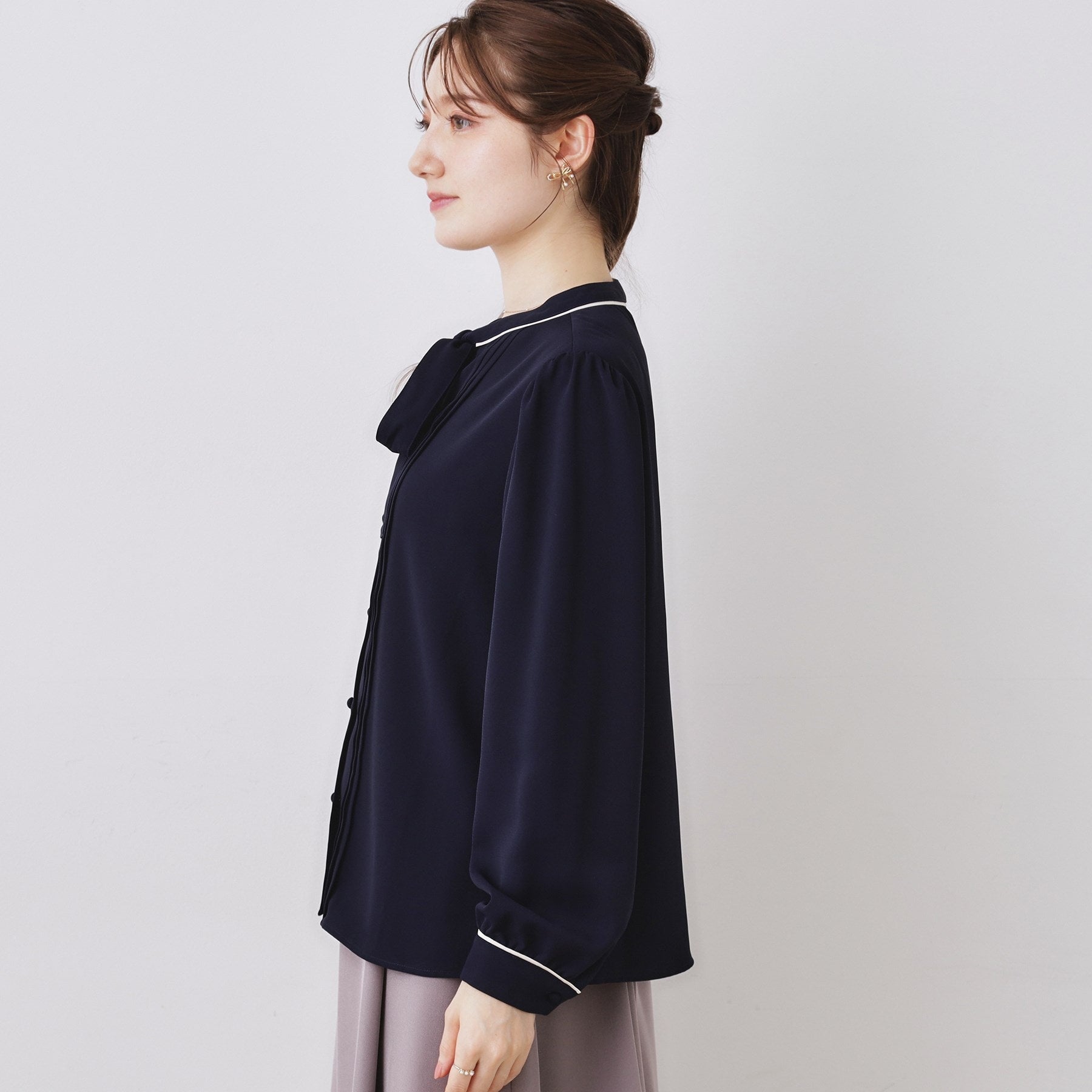 クチュール ブローチ Couture Brooch 配色タックタイブラウス (ピンクベージュ(553)) ピンクベージュ(553)