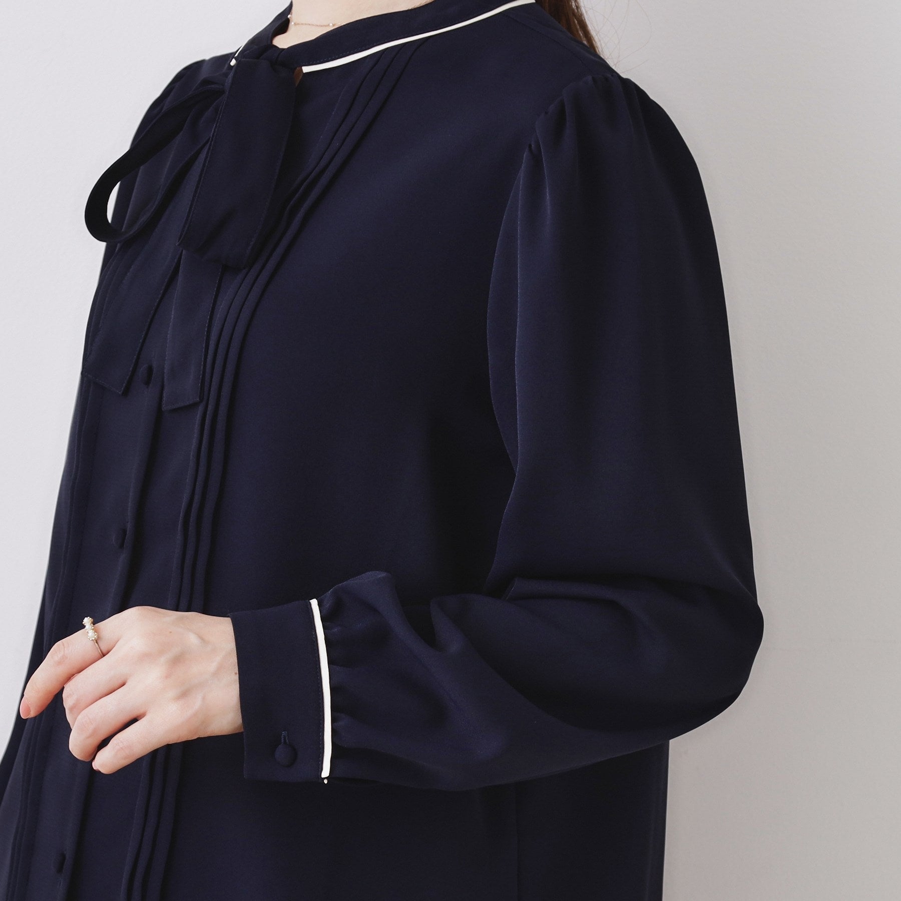 クチュール ブローチ Couture Brooch 配色タックタイブラウス (ピンクベージュ(553)) ピンクベージュ(553)