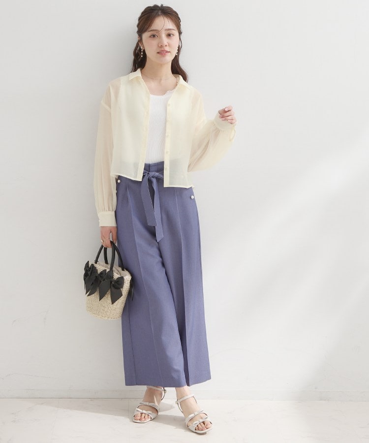 クチュール ブローチ Couture Brooch パール調ボタン・オーガンジーショート丈シアーシャツ (ピンクベージュ(053)) ピンクベージュ(053)