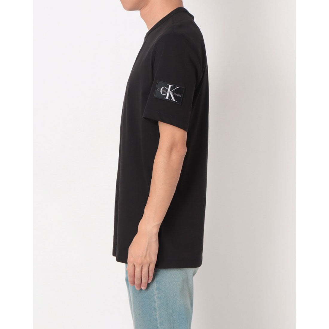 カルバン クライン Calvin Klein BADGE Regular Fit T-Shirt (BLACK) BLACK