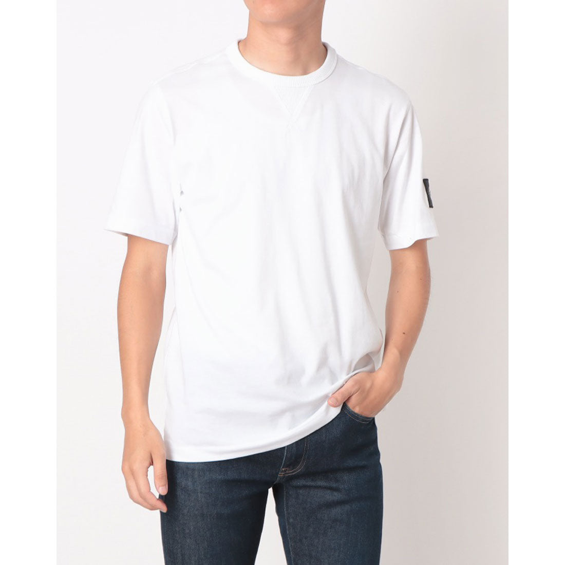 カルバン クライン Calvin Klein BADGE Regular Fit T-Shirt (WHITE) WHITE