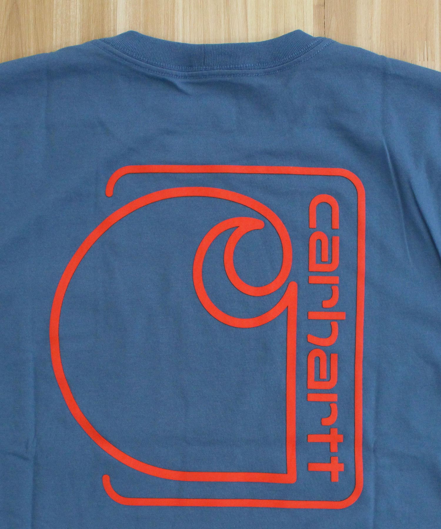 カーハート Carhartt リラックスフィット BIGロゴ バックプリント グラフィック Tシャツ Relaxd Fit Lightweight Pocket C Graphic T-Shirt メンズ ブランド (4-ブルー) 4-ブルー