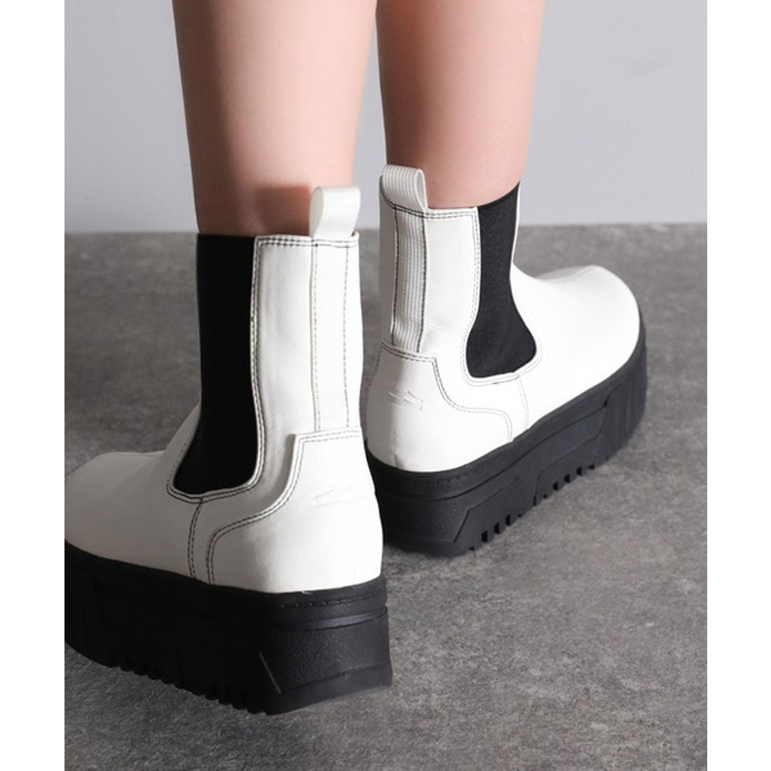 Classical Elf Classical Elf 《JaVaジャバ 合作》秋冬的流行單品!厚底鞋底側邊彈性切爾西靴