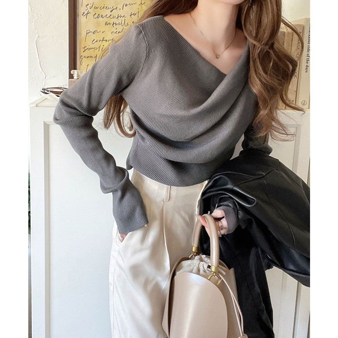 Classical Elf Classical Elf Trendy beautiful style for a delicate look. Chest drape design knit.