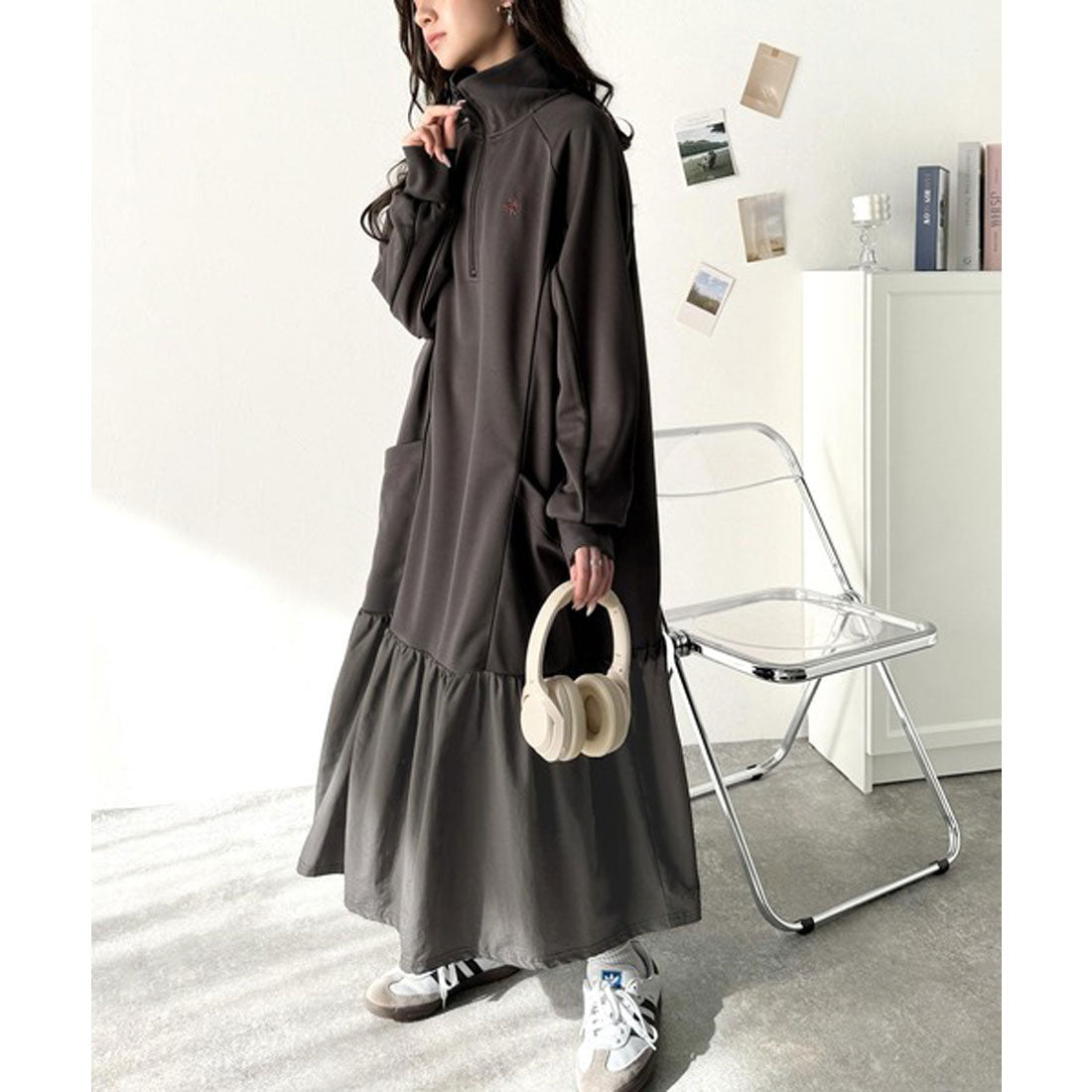 Classical Elf Classical Elf 運動MIIX! 胸前刺繡異材質拼接半拉鍊邊條運動連衣裙