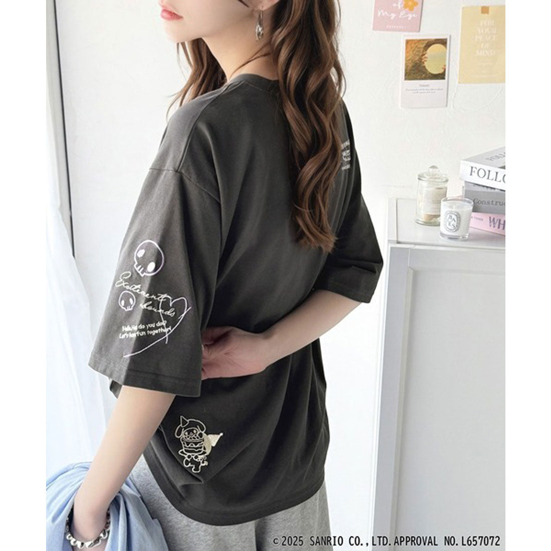 クラシカルエルフ Classical Elf 【Sanrio characters/サンリオキャラクターズ】かくれんぼシリーズ刺繍ビッグTシャツ (オートミール) オートミール