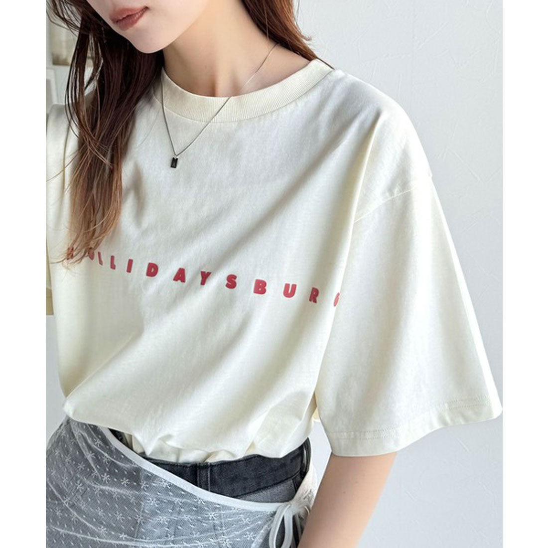 クラシカルエルフ Classical Elf 大人の上品カジュアルを楽しむ。シルケット風シンプル英字ロゴT (ホワイト) ホワイト