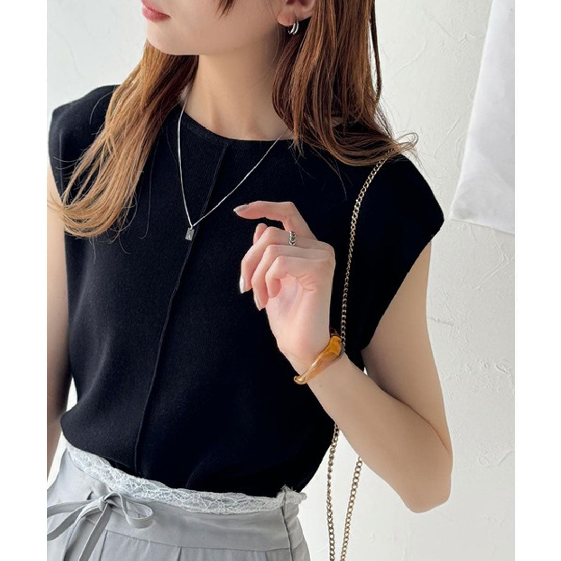 クラシカルエルフ Classical Elf 色違いで揃えたい!前後2wayセンターピンタック使いノースリーブサマーニット (ブルー) ブルー