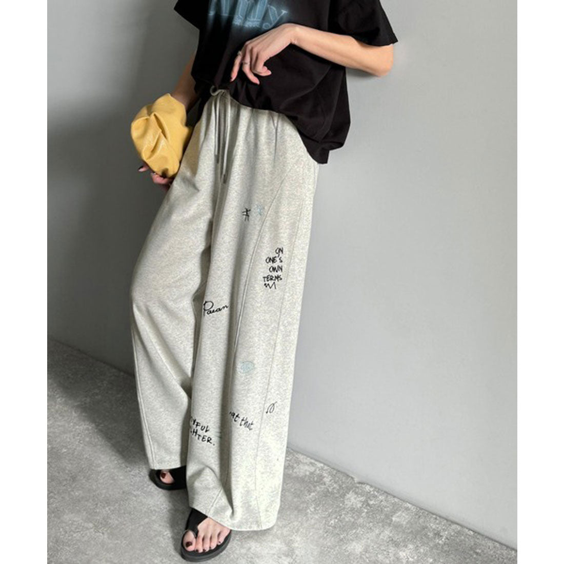 クラシカルエルフ Classical Elf 今季のイチオシ!ランダム刺繍裏毛スウェットワイドパンツ (オートミール) オートミール