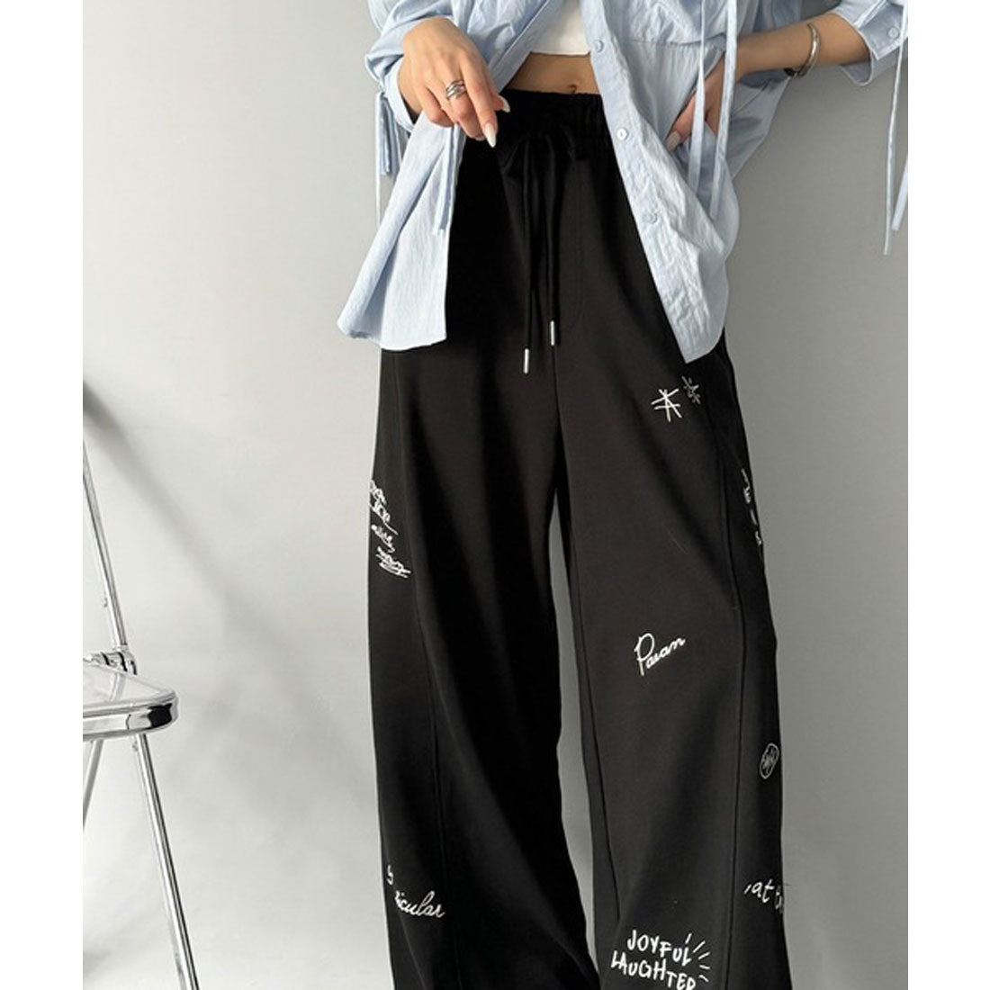 クラシカルエルフ Classical Elf 今季のイチオシ!ランダム刺繍裏毛スウェットワイドパンツ (オートミール) オートミール