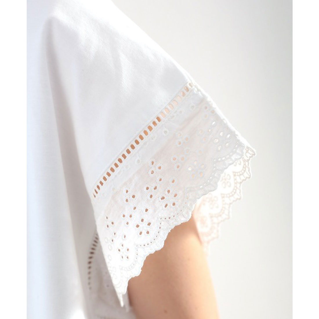 クラシカルエルフ Classical Elf 綿100% 上質コットン。大人が着る、袖レースプルオーバー