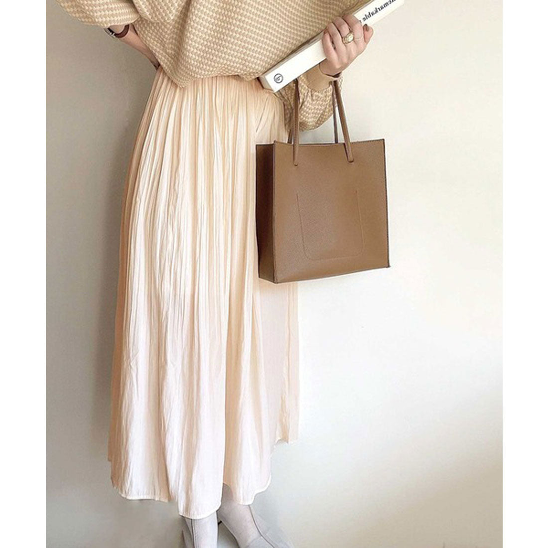 クラシカルエルフ Classical Elf ふわり、揺れる。一目置かれる魅惑のプリーツスカート (アイボリー) アイボリー