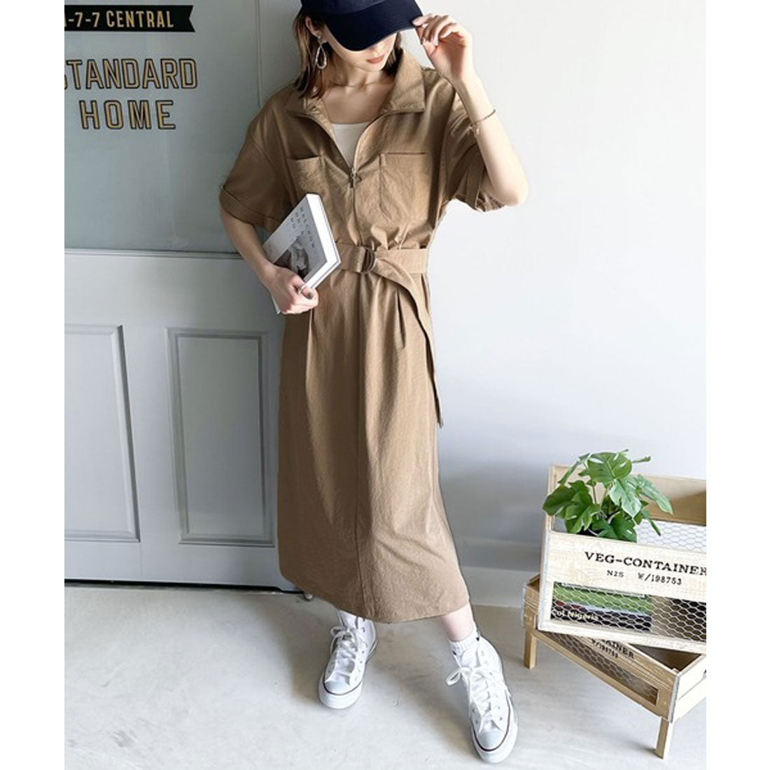 クラシカルエルフ Classical Elf 《JaVaジャバ 別注》大人のワークテイスト。コットンライクハーフジップワンピース,キャメル