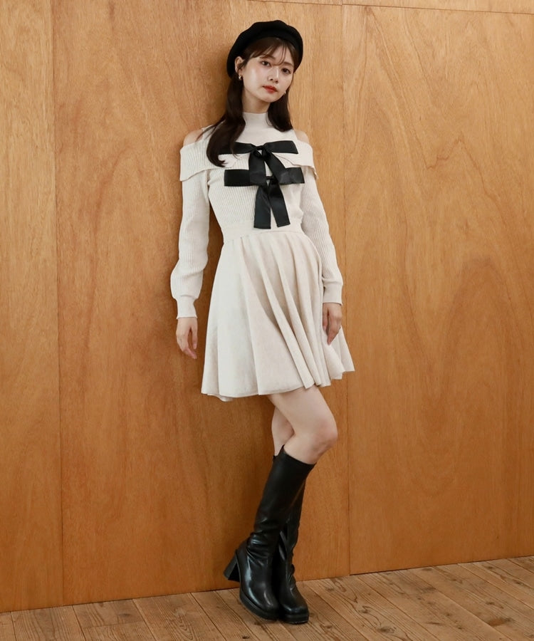 チーク Cheek オフショルBIGリボンニットミニワンピース