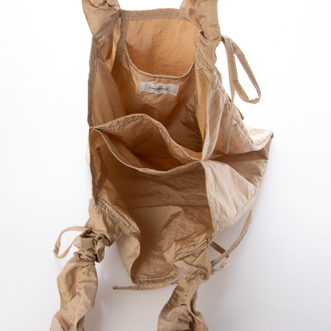 カシェリエ CACHELLIE C8755 GATHER RIBBON TOTE (ベージュ) ベージュ