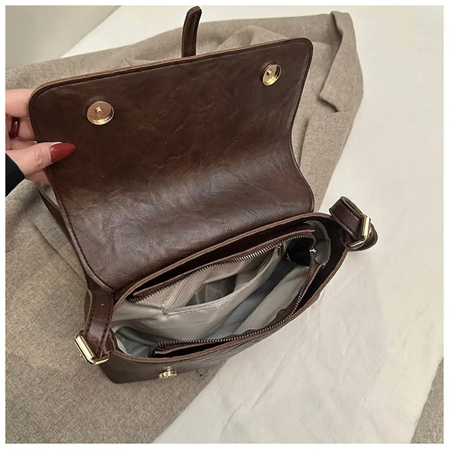 カルペディエム Carpe diem スクエアショルダーバッグ コンパクト オフィスカジュア puショルダーバッグ レザーバッグ 斜めかけバッグ お出掛け 大人可愛い ハンドバッグ 肩掛けバッグ (ブラウン) ブラウン