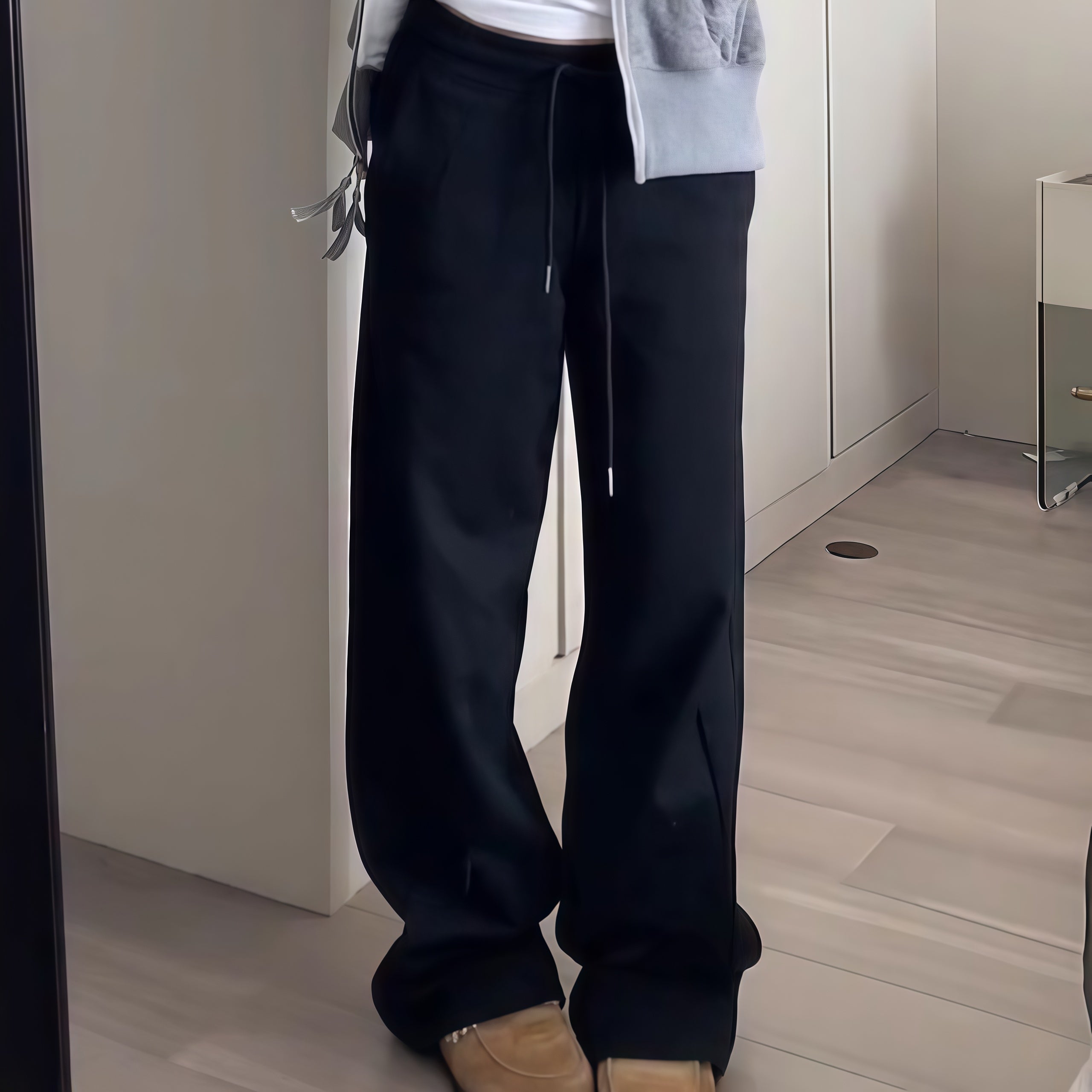 カルペディエム Carpe diem リラックス ワイドパンツ 秋冬 ウエストゴム ドローストリング センターライン 美脚効果 カジュアル 大人可愛い シルエット ゆったり フィット感 韓国風 カジュアル ボトムス (ホワイト) ホワイト