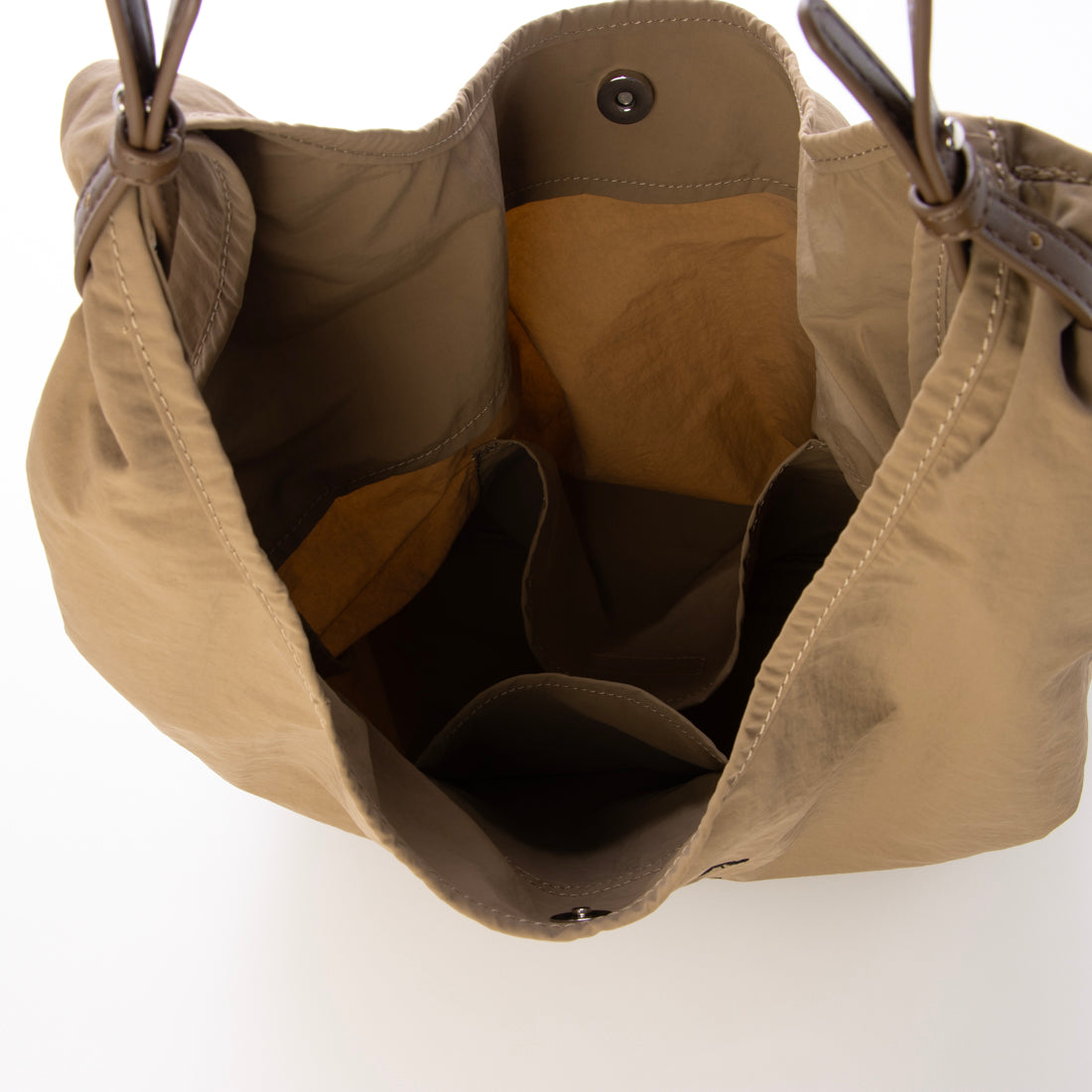 カシュカシュ cache cache アニマルドローイング刺繍ナイロントート (OK) OK