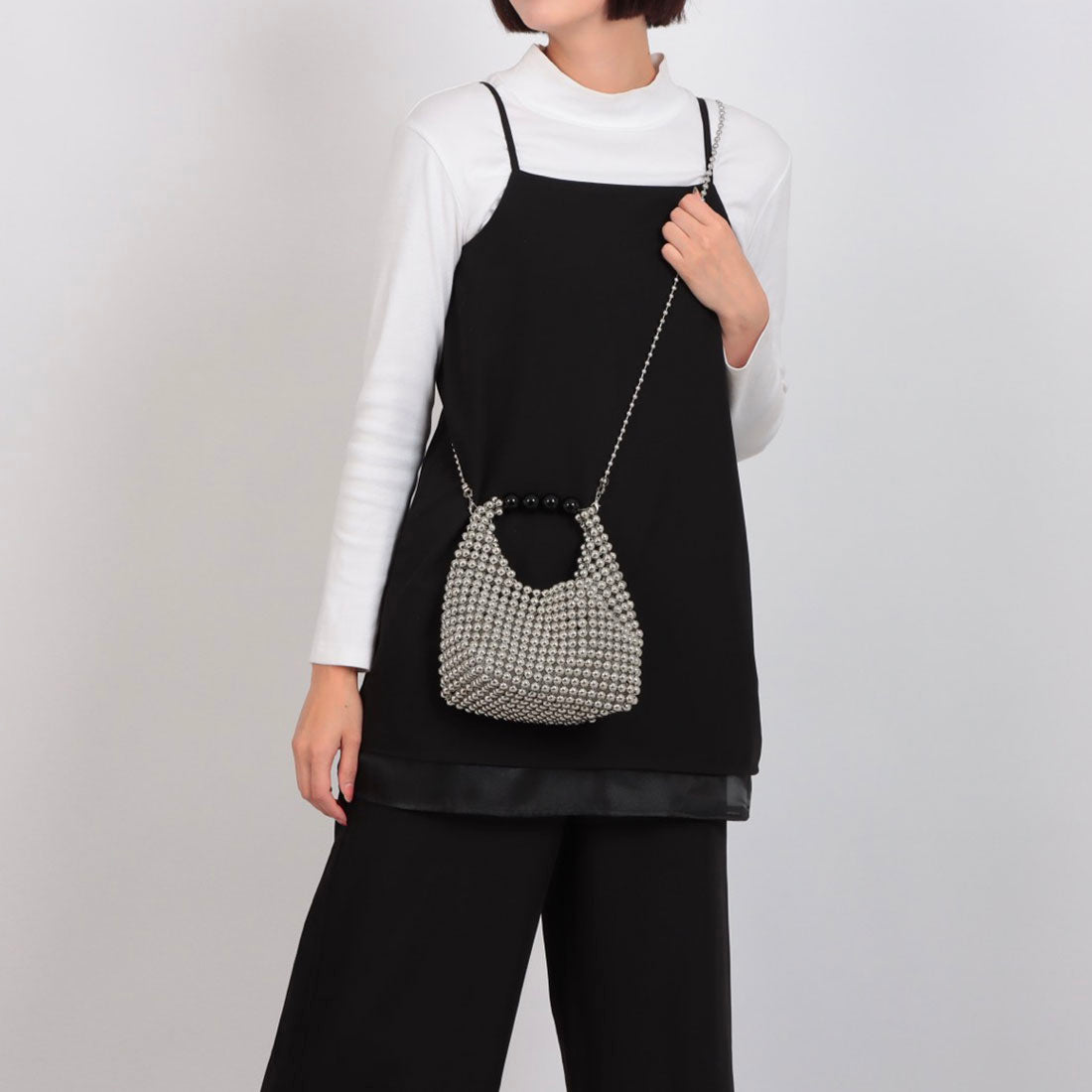 カシュカシュ cache cache メタルビーズバッグ (ブラック) ブラック