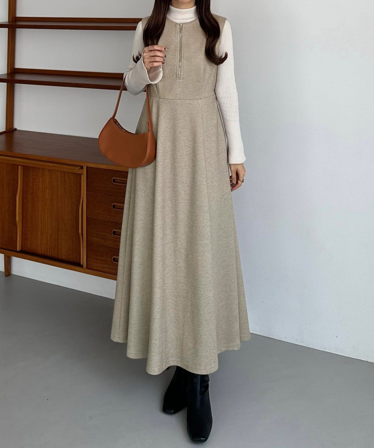 カラウティア callautia callautia フロントジップウールライクワンピース