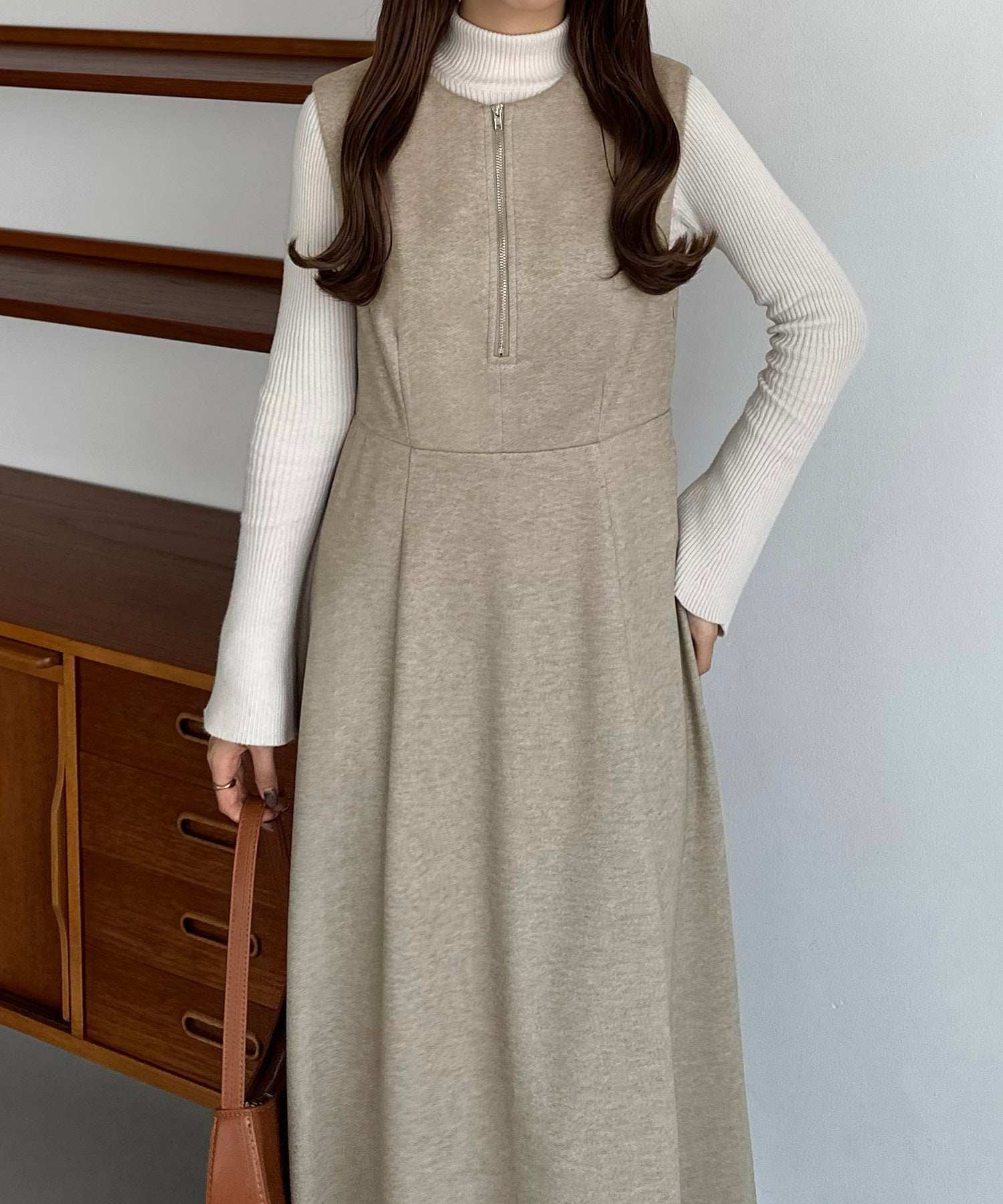 カラウティア callautia callautia フロントジップウールライクワンピース