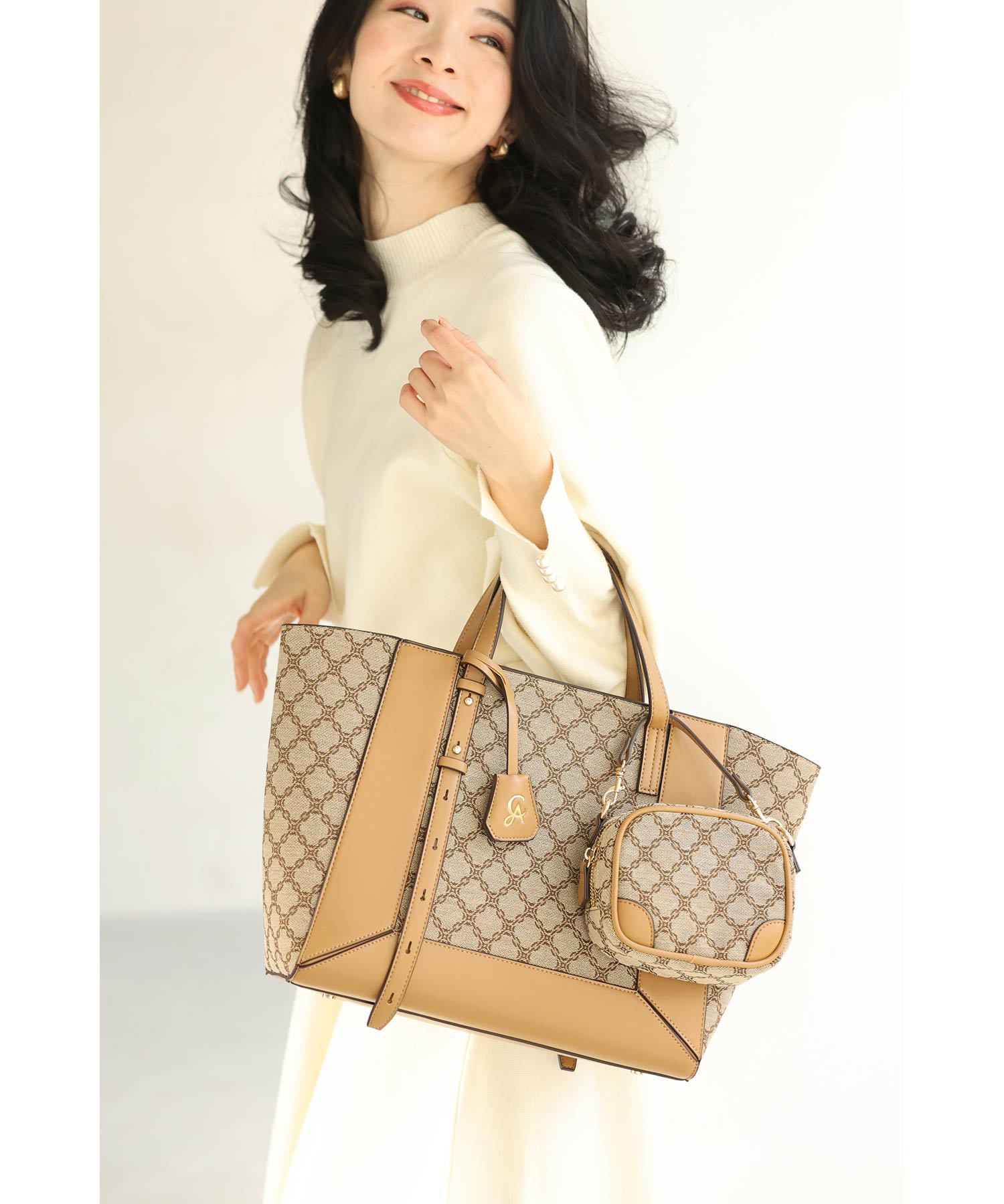 カワイイ CAWAII 最小限で出かけたい方用 ミニバッグ&ポーチ