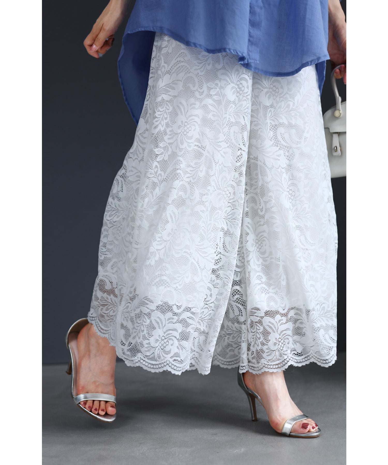 CAWAII CAWAII 展示可愛的重疊穿搭用蕾絲內搭褲 女士 變換搭配 蕾絲 內搭褲 重疊穿搭 優雅 腰圍 彈性 高評價 時尚 四季皆宜 優雅 基本款 休閒 可愛 基本款 成人可愛 優雅 女性化 設計 標準 自然 優雅 簡約 女性化 下身服飾 褲子 蕾絲