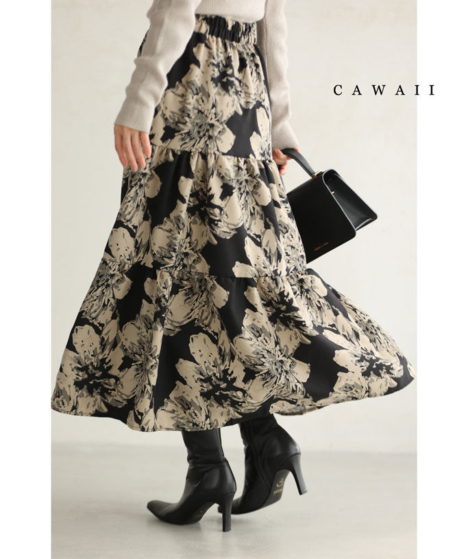 カワイイ CAWAII アーティスティックな花のティアードミディアムスカート  エレガント ベーシック カジュアル 可愛い ベーシック 大人かわいい 上品 女性らしい デザイン スタンダード ナチュラル きれいめ シンプル フェミニン ボトムス スカート 花 花柄 花柄スカート ロング ロングスカート,ブラック