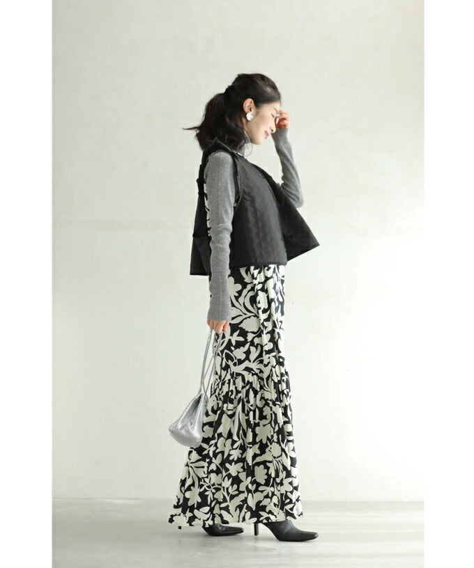 カワイイ CAWAII フリルパフショルダーの変形ボタンベスト