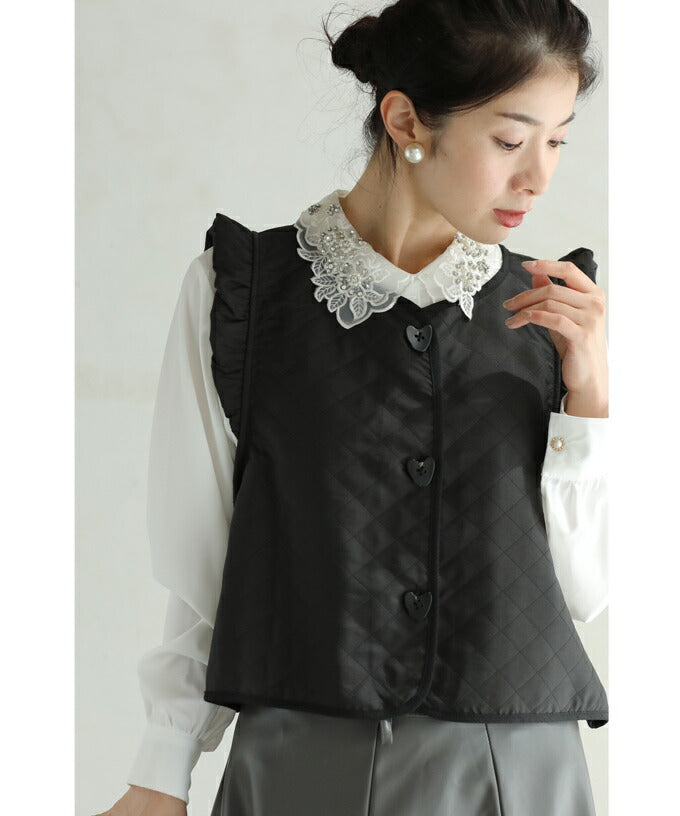 カワイイ CAWAII フリルパフショルダーの変形ボタンベスト