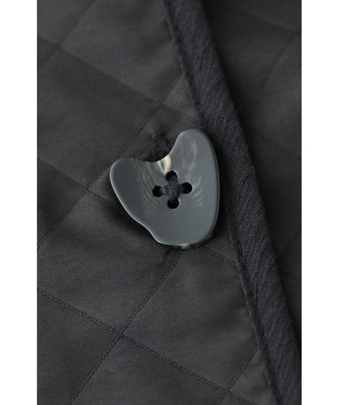 カワイイ CAWAII フリルパフショルダーの変形ボタンベスト