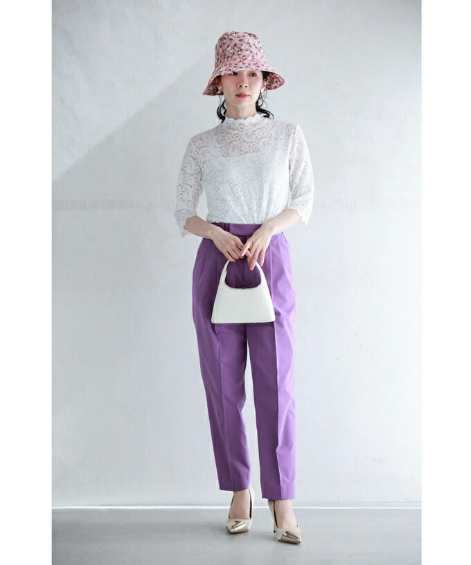 CAWAII CAWAII UV-cut material hat in vibrant pink that doesn't succumb to sunlight.