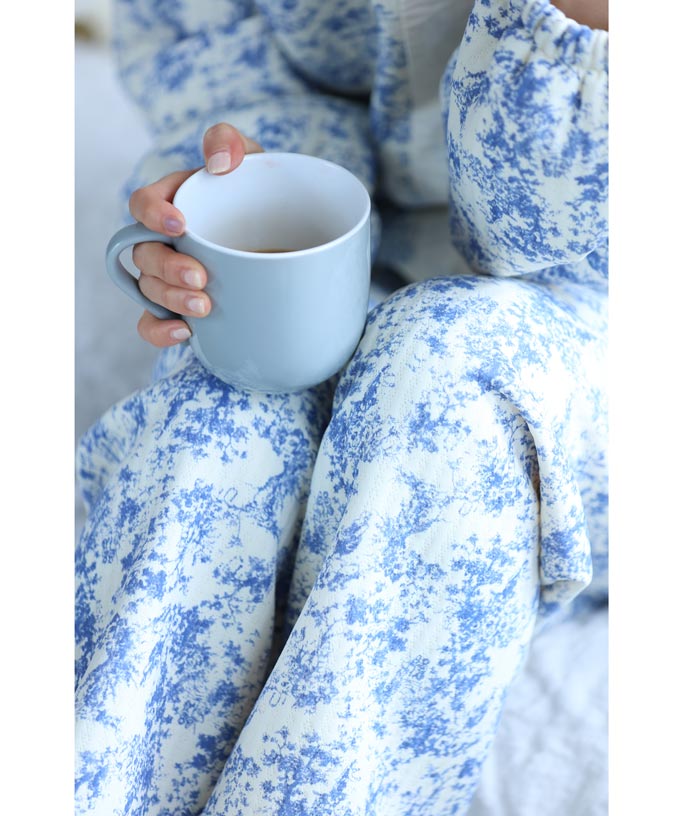 CAWAII CAWAII warm pajama set with romantic landscape painting